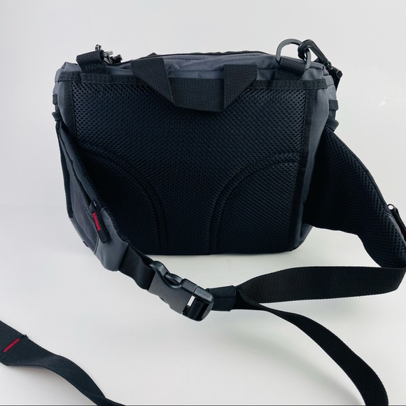Gap Adjustable Black Gray Red Shoulder Waist Bag Multi Zip Pocket Compartments - Picture 2 of 7